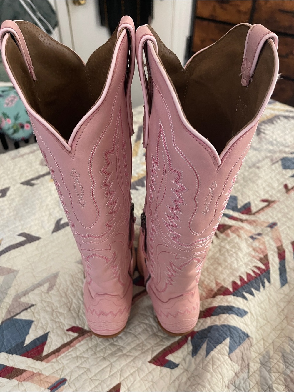 Pink Embroidered Western Cowboy Boots - Picture 2 of 4